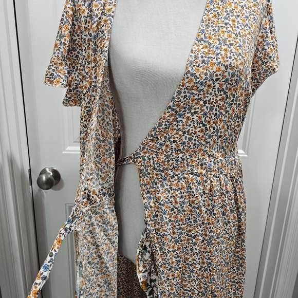 ZESICA Summer Boho Floral Printed Wrap V-Neck Beach Party Flowy Size Small - Picture 7 of 16